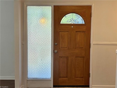 453 Ledford Cir, High Point, NC 27265 - photo 3