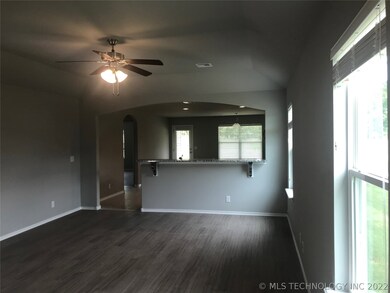 31143 E 64th St S, Broken Arrow, OK 74014 - photo 2