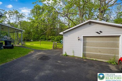 707 Alpha Rd, Wind Gap, PA 18091 - photo 4