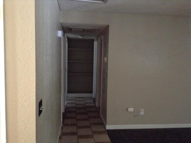 5868 E Ramona Ave, Fresno, CA 93727 - photo 4