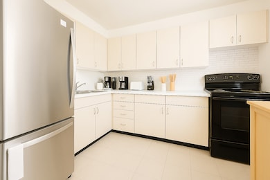 6300 N Sheridan Rd unit 811, Chicago, IL 60660 - photo 2