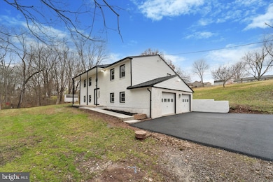 2672 Crownview Rd, Pottstown, PA 19464 - photo 2