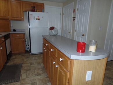 68 Blevens Dr, Manchester, NH 03104 - photo 4