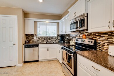 9916 W Pinehurst Dr, Sun City, AZ 85351 - photo 5