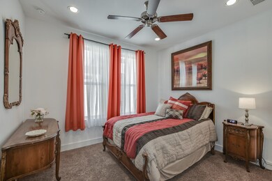 4416 Schuler St, Houston, TX 77007 - photo 4