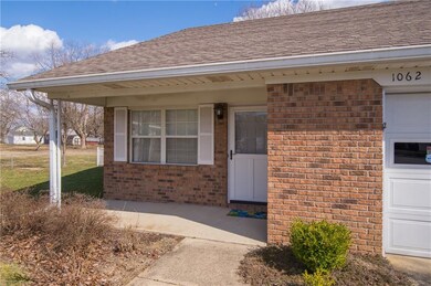 1062 Ina Cir, Franklin, IN 46131 - photo 3