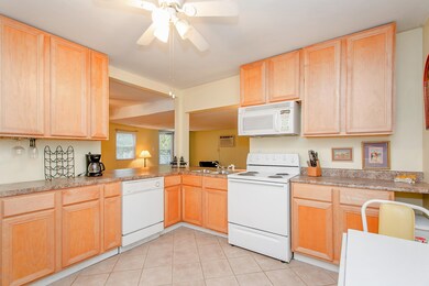 15961 Lakeshore Rd unit B, Union Pier, MI 49129 - photo 3