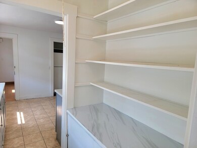 35 Vane St unit 2nd Floor, Quincy, MA 02171 - photo 5