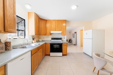 301 Perry St, Mount Shasta, CA 96067 - photo 5