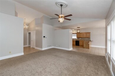 137 Galahad Dr, Franklin, IN 46131 - photo 7