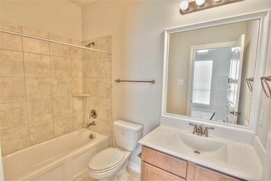 2210 Dama Dr, Rosenberg, TX 77471 - photo 7