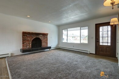 1350 W 73rd Cir, Anchorage, AK 99518 - photo 5
