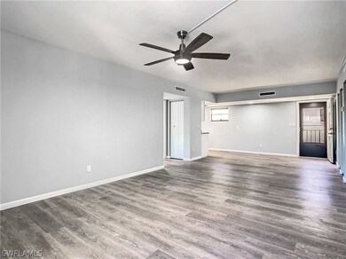 12501 Mcgregor Blvd unit 23, Fort Myers, FL 33919 - photo 6