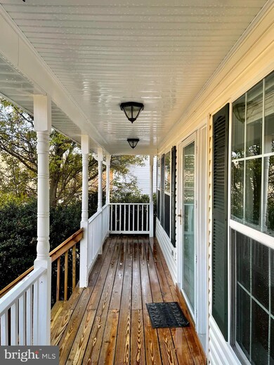 26099 Sycamore Dr, Mechanicsville, MD 20659 - photo 2