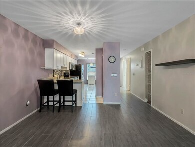 Living/dining combo