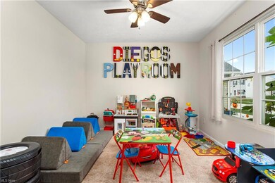 Front office/den