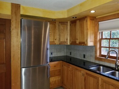64 Pike Ave, Littleton, NH 03561 - photo 3