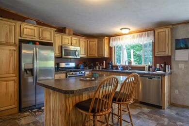 195 Huckle Hill Rd, Bernardston, VT 01337 - photo 2