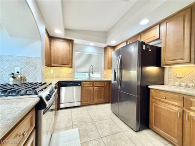 4634 Mission Meadow Cir, Las Vegas, NV 89139 - photo 7