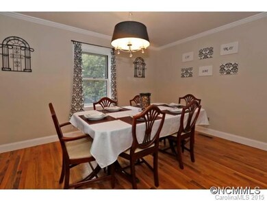 Formal Dining