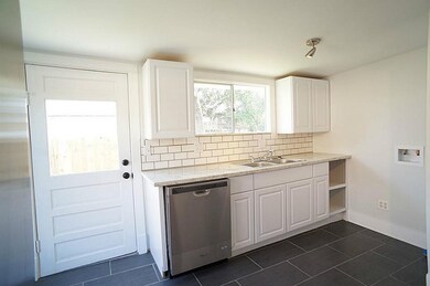 4302 Siegel St, Houston, TX 77009 - photo 6