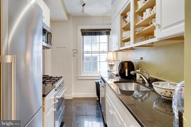 1026 16th St NW unit 406, Washington, DC 20036 - photo 6