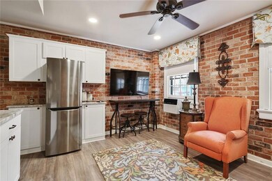 Kitchen/Living