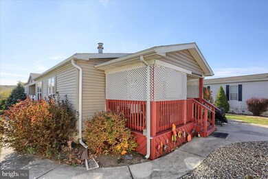 54 Juniper St, Palmyra, PA 17078 - photo 3