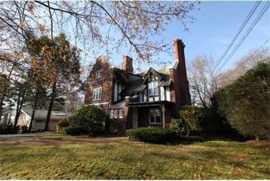 294 Linden St, Waltham, MA 02452 - photo 4