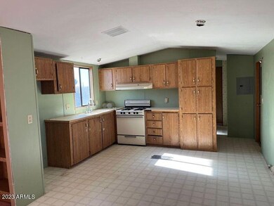 2902 Applewhite Dr, Douglas, AZ 85607 - photo 4