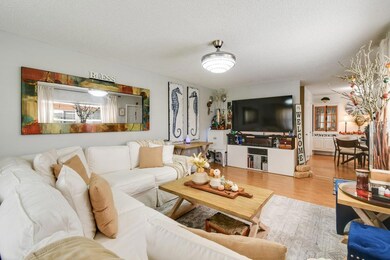 29 Clinton Ct unit D, Royal Palm Beach, FL 33411 - photo 6