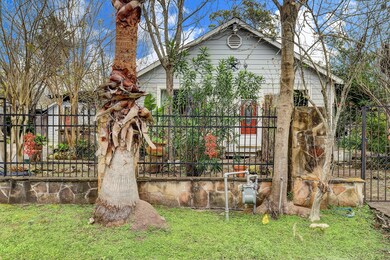 1950 Laverne St, Houston, TX 77080 - photo 2