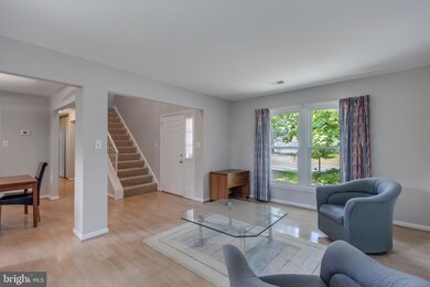 13104 N Point Ln, Laurel, MD 20708 - photo 4