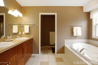 2217 Beatrice Dr NE unit 5, Grand Rapids, MI 49505 - photo 5