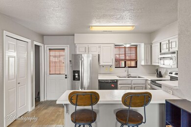 7-web-or-mls-1774 W 1020 N 131-6