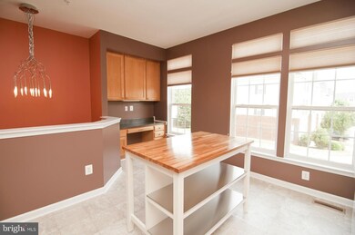 2961 Huntington Grove Square, Alexandria, VA 22306 - photo 4