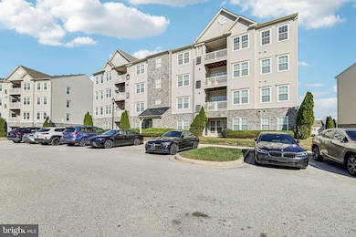 5303 Wyndholme Cir unit 103, Baltimore, MD 21229 - photo 3