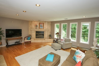 7-Living Room-29 Jonathan Holmes Rd