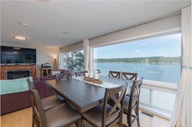 Lots of room for family and friends!