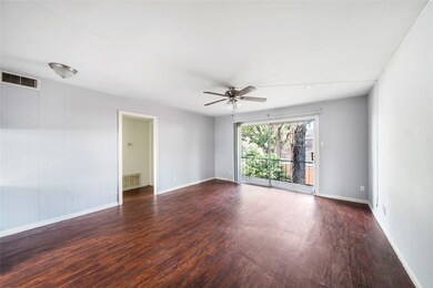 1710 Indiana St unit 3, Houston, TX 77006 - photo 2
