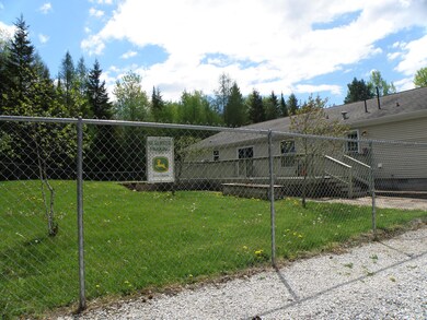 5. Fenced in back yard.