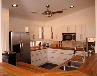 Kitchen Roadrunner