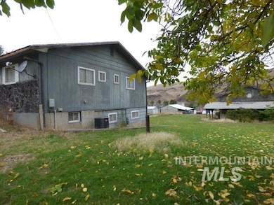 1403 4th St, Asotin, WA 99402 - photo 5