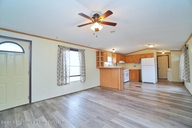 Kitchen/LR/DR