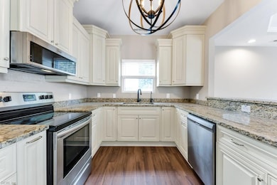 304 N 4th St, Suffolk, VA 23434 - photo 6