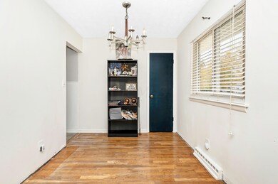 6-DiningRoom