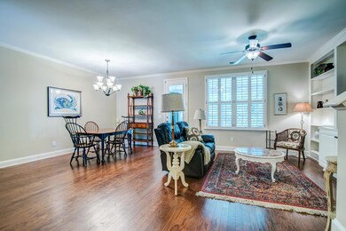 2483 Kings Gate-17