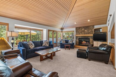 57723 Cherrywood Ln unit 2, Bend, OR 97707 - photo 5