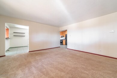 209 W Sunset Pl-17