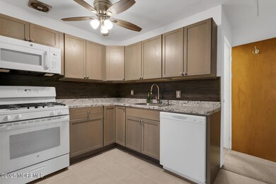 5 C Chestnut St Toms River NJ-large-008-